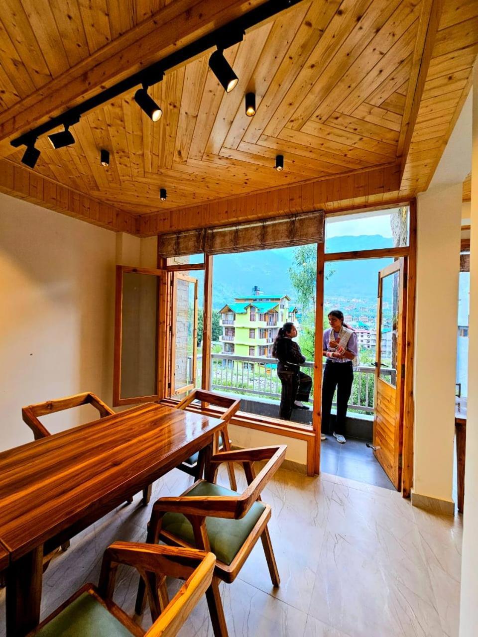 Meraki Khang Manali Kültér fotó